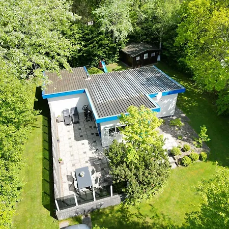 Holiday home De Witte Schelp *