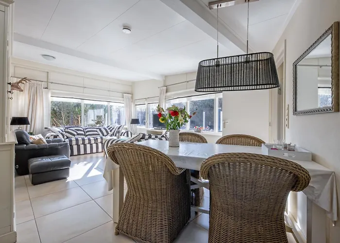 בית נופש De Witte Schelp דה קוח